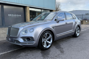 2019 Bentley Bentayga 4.0 V8 Auto 4WD Euro 6 (s/s) 5dr in Grey — image 2