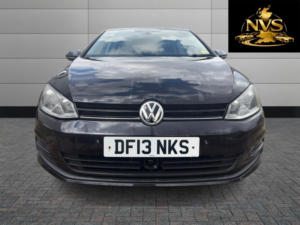 2013 Volkswagen Golf 2.0 Tdi Bluemotion Tech Se in Black — image 2