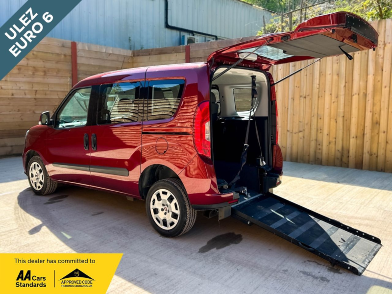 2018 Fiat Doblo 4 SEAT Wheelchair Accessible Disabled Access Vehicle Wav in Red — image 1