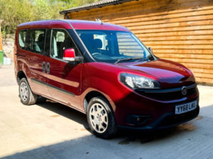 2018 Fiat Doblo 4 SEAT Wheelchair Accessible Disabled Access Vehicle Wav in Red — image 3