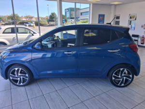 2024 Hyundai I10 1.2 I10 Premium 1.2 79ps AMT My25 in Blue — image 6
