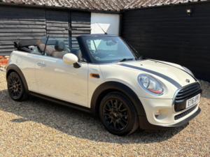 2016 MINI Convertible 1.5 Cooper Euro 6 (s/s) 2dr in White — image 3