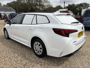 2023 Toyota Corolla 1.8 Vvt-H Ideal Security / Dog Van in White — image 5