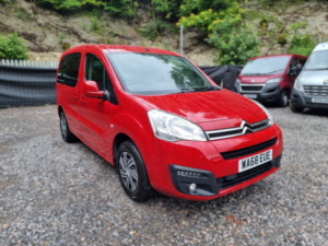2018 Citroen Berlingo Multispace 3 SEAT Auto Wheelchair Accessible Disabled Access Ramp Car in Red — image 4
