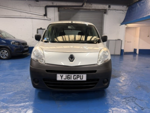 2011 Renault Kangoo 1.6 16v Extreme in Grey — image 6