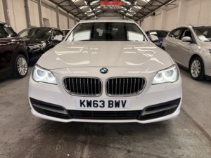 2014 BMW 5 Series 2.0 520d Se Touring in White — image 6
