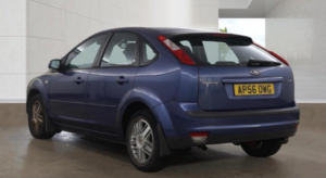 2007 Ford Focus 1.6 Ghia 5dr in Blue — image 3