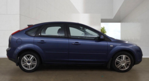 2007 Ford Focus 1.6 Ghia 5dr in Blue — image 5