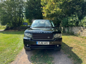 2011 Land Rover Range Rover 4.4 Td V8 Vogue Se Auto 4WD Euro 5 5dr in Black — image 2