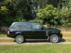 2011 Land Rover Range Rover 4.4 Td V8 Vogue Se Auto 4WD Euro 5 5dr in Black — image 6