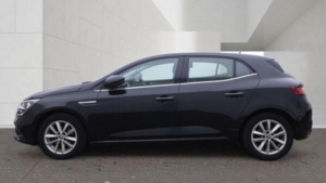 2016 Renault Megane 1.5 Dci Dynamique Nav Edc Euro 6 5dr in Black — image 6