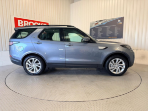 2018 Land Rover Discovery 3.0 Sd V6 Hse Auto 4WD Euro 6 (s/s) 5dr in Blue — image 6