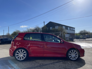 2006 Volkswagen Golf 3.2 V6 R32 in Red — image 6