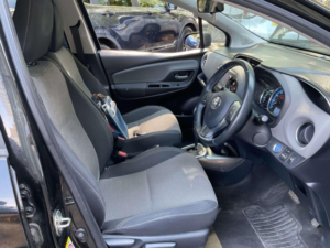 2015 Toyota Yaris 1.5 Vvt-H Sport E-CVT Euro 6 5dr in Black — image 6