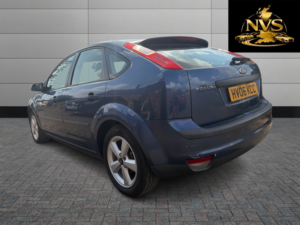 2006 Ford Focus 1.6 Zetec Climate in Blue — image 5