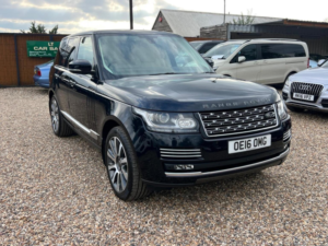 2016 Land Rover Range Rover 4.4 Sd V8 Autobiography Auto 4WD Euro 6 (s/s) 5dr in Black — image 5