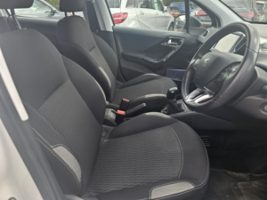 2016 Peugeot 208 1.2 Puretech Xs Lime in White — image 3