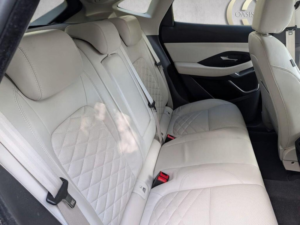 2018 Jaguar E-Pace 2.0 P300 Hse Auto AWD Euro 6 (s/s) 5dr in Black — image 6