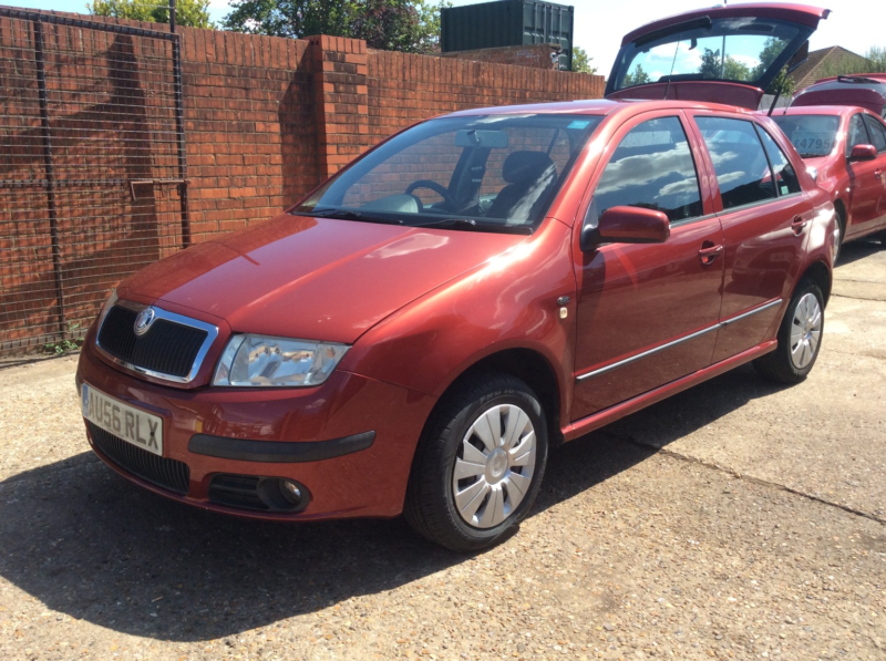 2006 Skoda Fabia 1.4 16v Ambiente in Red — image 1