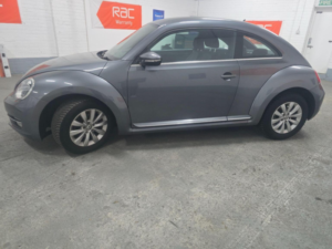 2013 Volkswagen Beetle 1.6 Tdi Bluemotion Tech Design Euro 5 (s/s) 3dr in Grey — image 5