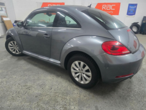 2013 Volkswagen Beetle 1.6 Tdi Bluemotion Tech Design Euro 5 (s/s) 3dr in Grey — image 6
