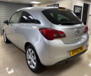 2019 Vauxhall Corsa 1.4i Ecotec Sport Hatchback 3dr Petrol Manual Euro 6 (75 Ps) in Multicolour — image 3