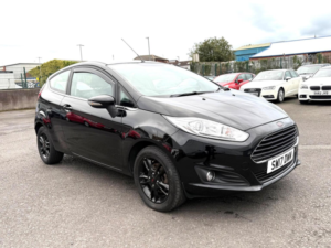 2017 Ford Fiesta 1.25 Zetec Euro 6 3dr in Black — image 2