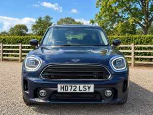 2022 MINI Countryman 1.5 Countryman Cooper Classic in Black — image 3