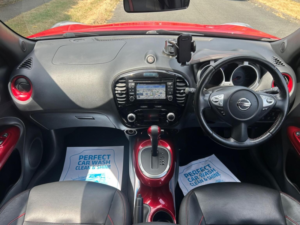 2016 Nissan Juke 1.6 Tekna Xtron Euro 6 5dr in Red — image 3