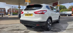 2016 Nissan Qashqai 1.5 Dci N-Connecta in White — image 4