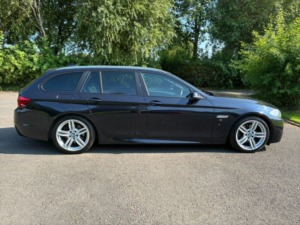 2017 BMW 5 Series 2.0 520d M Sport Touring 5dr Diesel Auto Euro 6 (s/s) (190 Ps) in Black — image 2