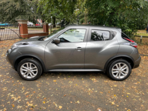 2018 Nissan Juke 1.6 N-Connecta Xtron Euro 6 5dr in Grey — image 5