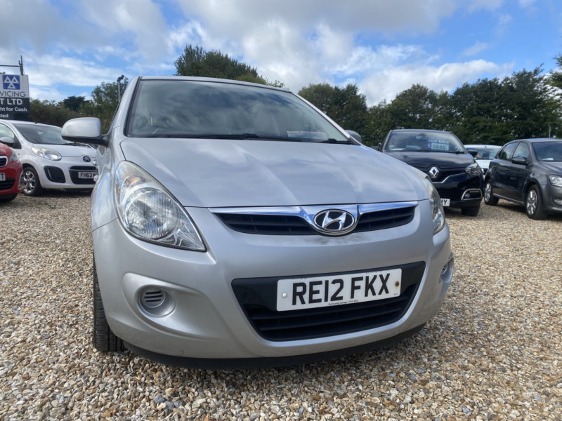 2012 Hyundai I20 1.4 Comfort in Silver — image 1