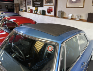 1973 MG Mgb Gt 1.8 - Overdrive in Blue — image 4