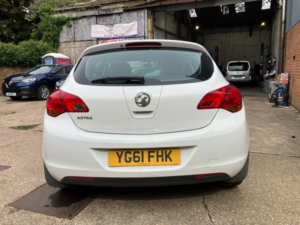 2011 Vauxhall Astra 1.4 16v Excite in White — image 3