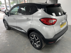 2015 Renault Captur 1.5 Signature Nav Dci 90 in Silver — image 4