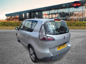 2013 Renault Scenic 1.5 Dci Dynamique Tomtom in Silver — image 6
