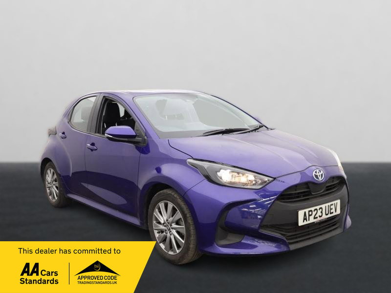 2023 Toyota Yaris 1.5 Vvt-H Icon Hatchback 5dr Petrol Hybrid E-CVT Euro 6 (s/s) (116 Ps) in Blue — image 1