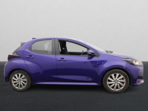 2023 Toyota Yaris 1.5 Vvt-H Icon Hatchback 5dr Petrol Hybrid E-CVT Euro 6 (s/s) (116 Ps) in Blue — image 3