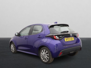 2023 Toyota Yaris 1.5 Vvt-H Icon Hatchback 5dr Petrol Hybrid E-CVT Euro 6 (s/s) (116 Ps) in Blue — image 4