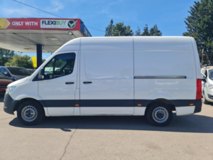 2021 Mercedes-Benz Sprinter Mercedes 315 Cdi Mwb — image 4