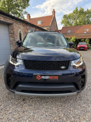 2020 Land Rover Discovery 3.0 Sd V6 Hse Luxury in Blue — image 6