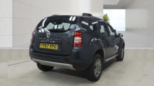 2017 Dacia Duster 1.5 Laureate Dci 110 Diesel Grey 5dr Satnav+1 Keeper in Grey — image 4