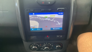 2017 Dacia Duster 1.5 Laureate Dci 110 Diesel Grey 5dr Satnav+1 Keeper in Grey — image 5