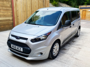 2019 Ford Grand Tourneo Connect Passenger Up Front Or Drive From Wheelchair Accessible Vehicle Wav in Silver — image 3