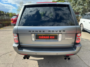 2012 Land Rover Range Rover 4.4 Td V8 Westminster in Grey — image 3