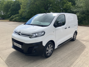 2019 Citroen Dispatch 1.5 Bluehdi 1000 Enterprise Xs Plus Vat in White — image 6