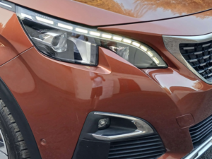 2017 Peugeot 3008 1.2 3008 Gt Line S/s Auto 5dr in Bronze — image 2