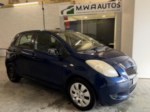 2006 Toyota Yaris 1.4 D-4d T3 Hatchback 5dr Diesel Manual (119 G/km, 88 Bhp) in Blue — image 4