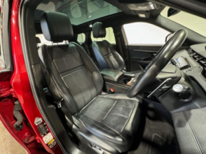 2021 Land Rover Range Rover Evoque 2.0 D200 Mhev R-Dynamic Se Auto 4WD Euro 6 (s/s) 5dr in Red — image 3